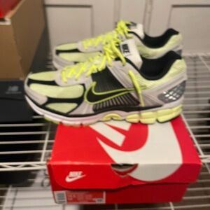 Nike Zoom Vomero 5